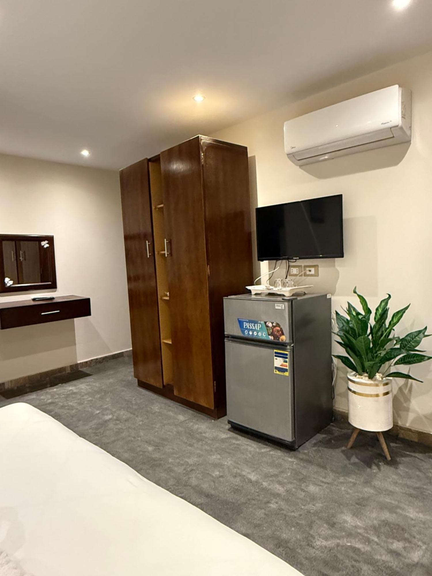 Kafret el-Gabal Topaz Pyramids View Inn מראה חיצוני תמונה