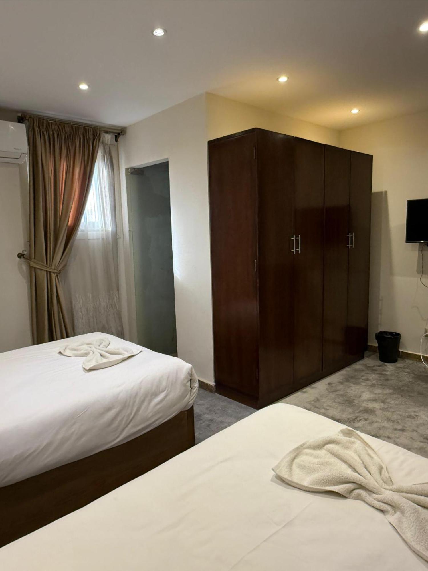 Kafret el-Gabal Topaz Pyramids View Inn מראה חיצוני תמונה