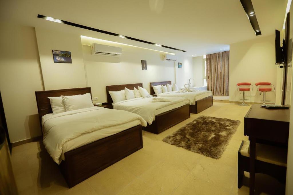 Kafret el-Gabal Topaz Pyramids View Inn מראה חיצוני תמונה