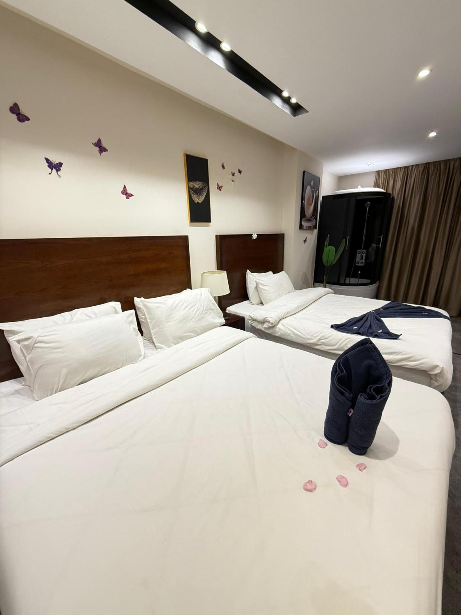 Kafret el-Gabal Topaz Pyramids View Inn מראה חיצוני תמונה